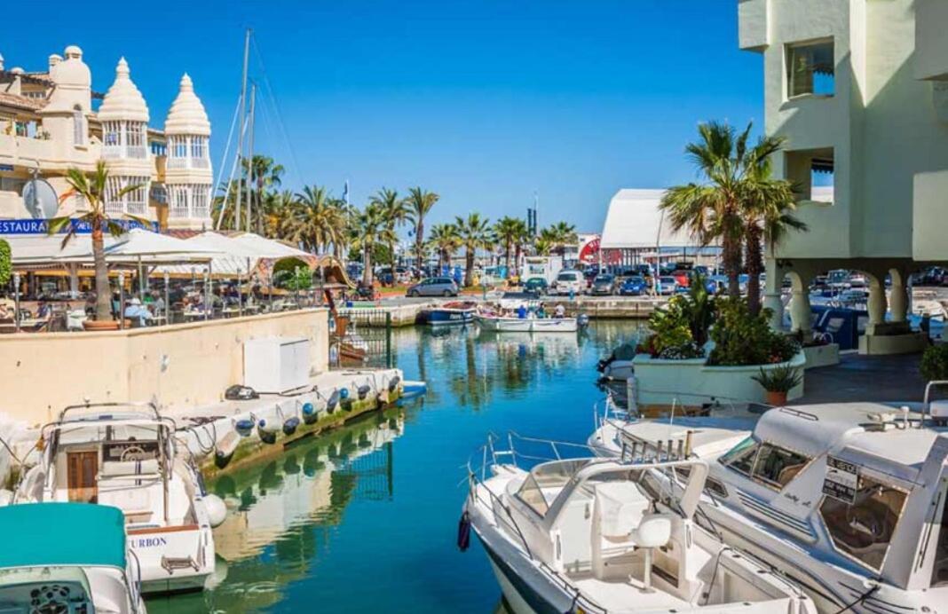 Apartment Lovely Casa Del Sol Close To The And Puerto Marina *